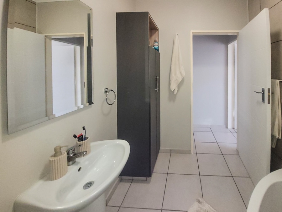2 Bedroom Property for Sale in Van Der Hoff Park North West
